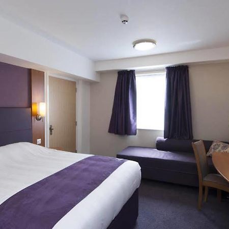 Premier Inn Greenock Exterior photo
