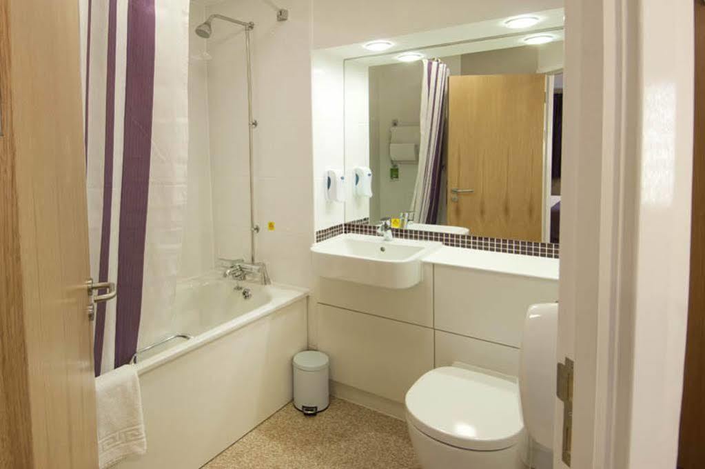 Premier Inn Greenock Exterior photo
